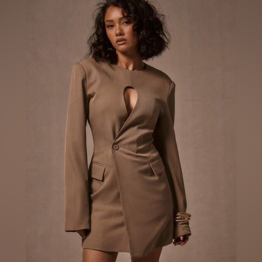 Musera Old Money Keyhole Wrap Front Dress - S